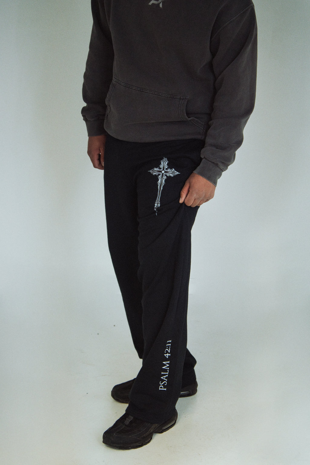 CROSS GUARD